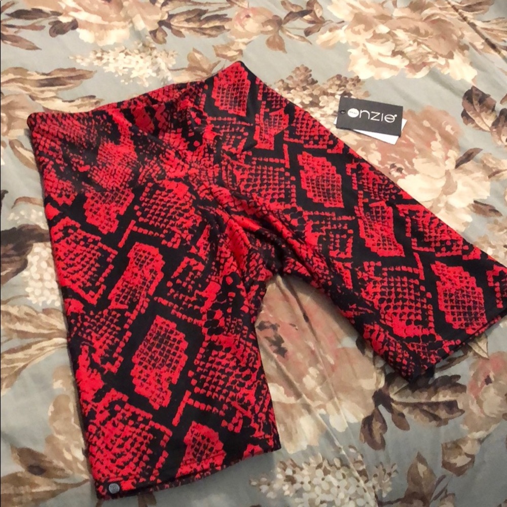 Onzie Shorts XS